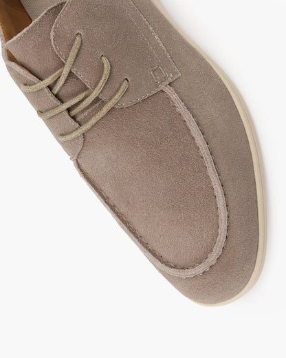 Premium-Schnürschuhe aus Wildleder - Mokka