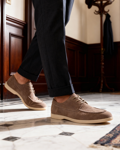 Premium-Schnürschuhe aus Wildleder - Mokka